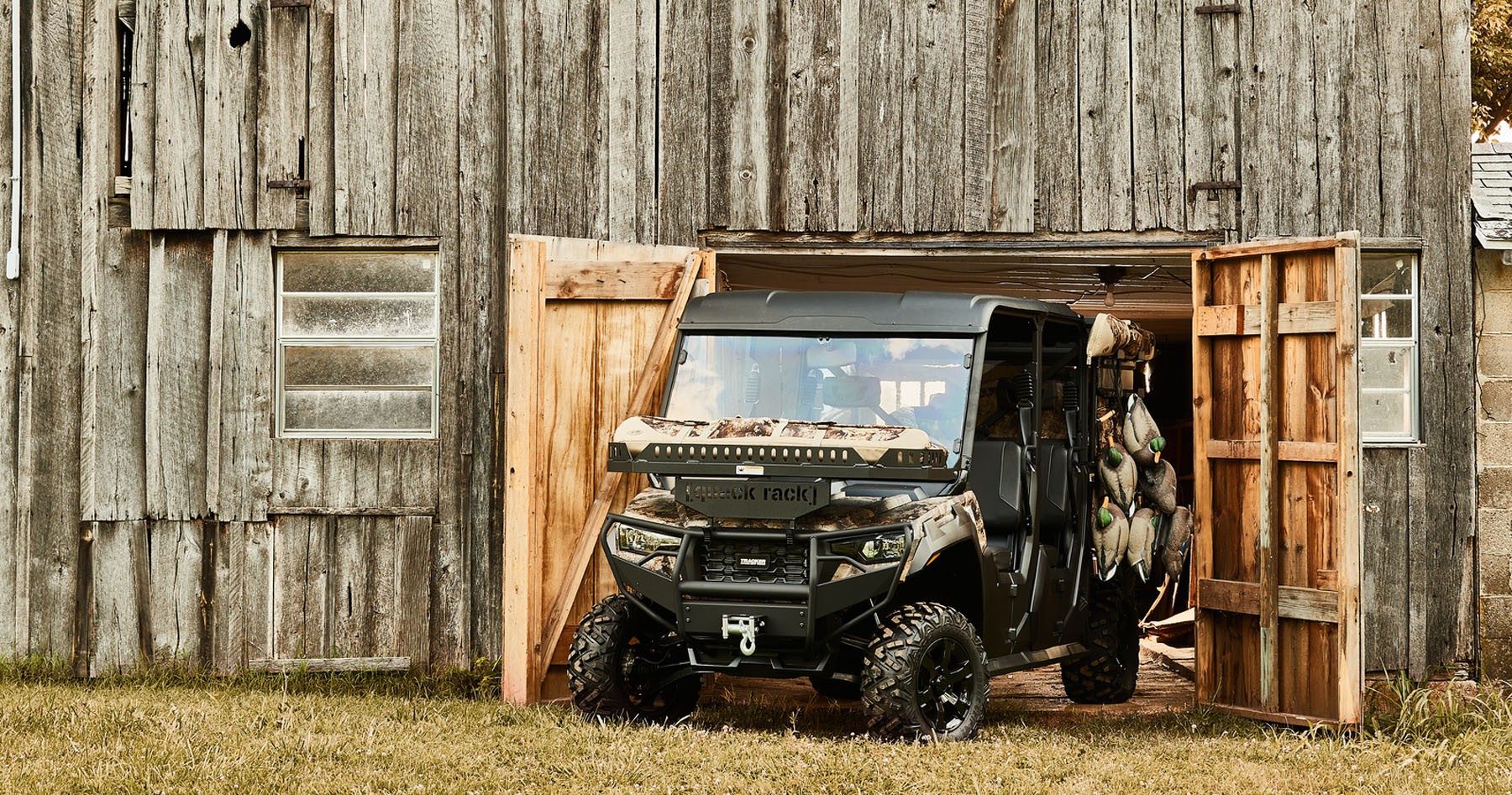 800SX Crew Waterfowl Edition Side By Side - TRACKER Off Road